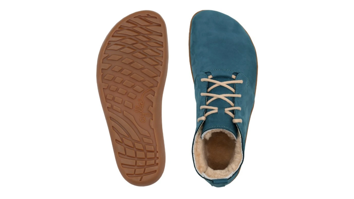 Barfußschuh für Erwachsene mit flacher, flexibler Sohle und strukturiertem Profil, Ansicht von unten.