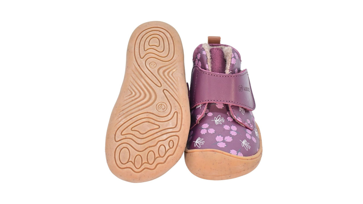 Knöchelhoher Barfußschuh für Kinder mit flexibler Sohle und Profilstruktur, Ansicht von unten