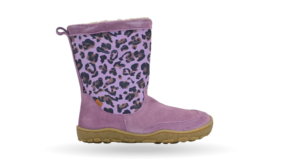 Kinder-Barfußstiefel mit hohem Schaft, Tiermuster, geschlossener Zehenbox und profilierter Sohle, Seitenansicht außen