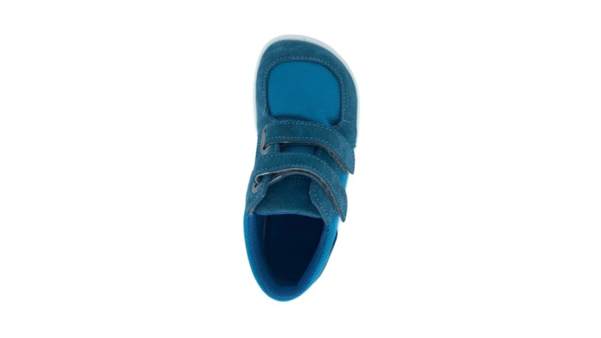 Barfußschuh mit zwei Klettverschlüssen, breite Zehenbox, flexible Sohle, geschlossener Fersenbereich, niedriger Schaft, Ansicht von oben
