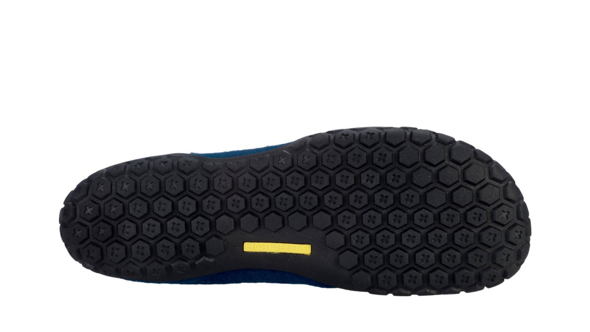 Barfußschuh für Erwachsene mit profilierter Sohle, Ansicht von unten