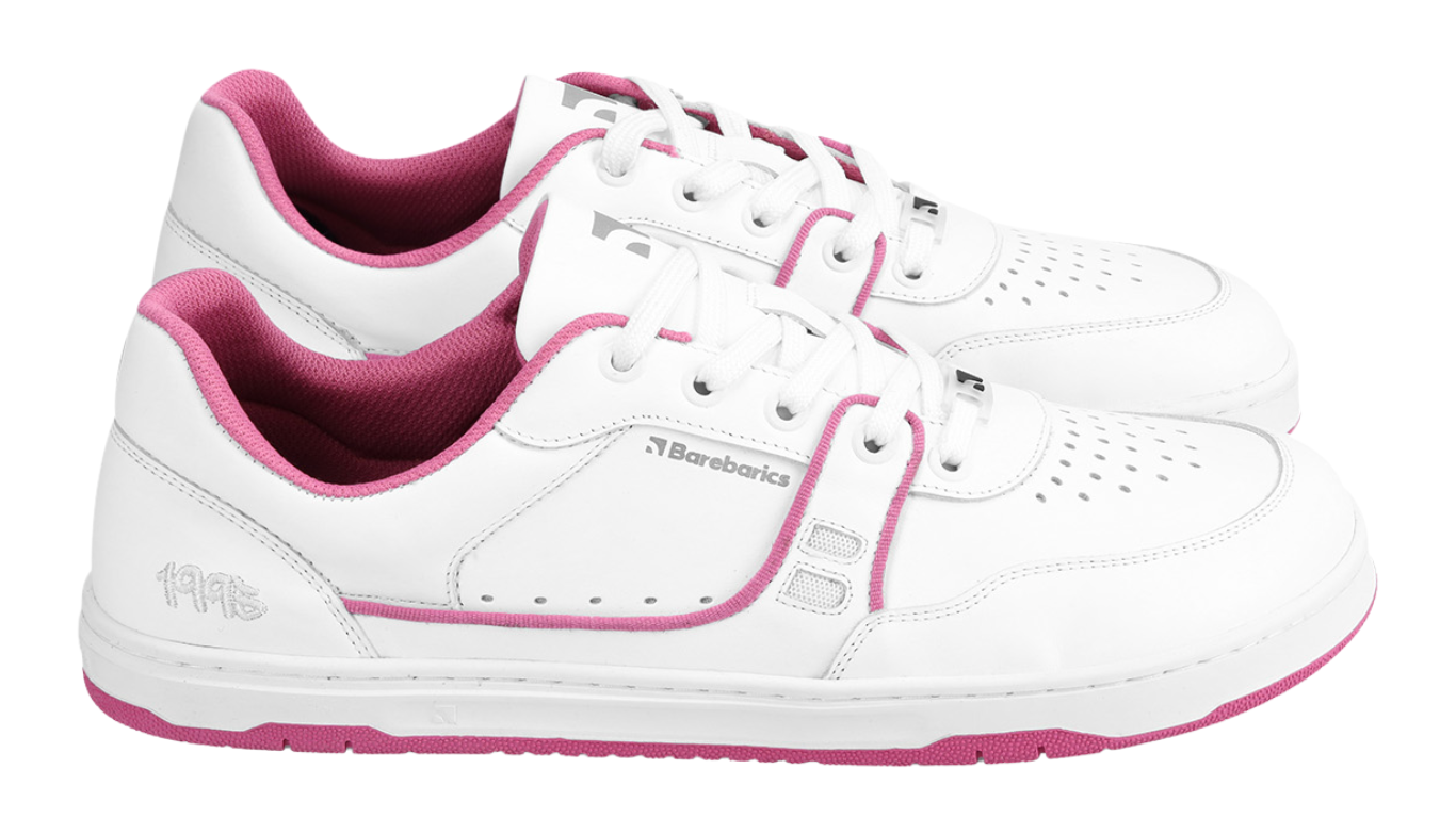 Barfußschuh für Erwachsene mit breiter Zehenbox, geschlossener Zehenbereich, geschlossener Ferse, Schnürung, flexible Sohle, Seitenansicht Paar