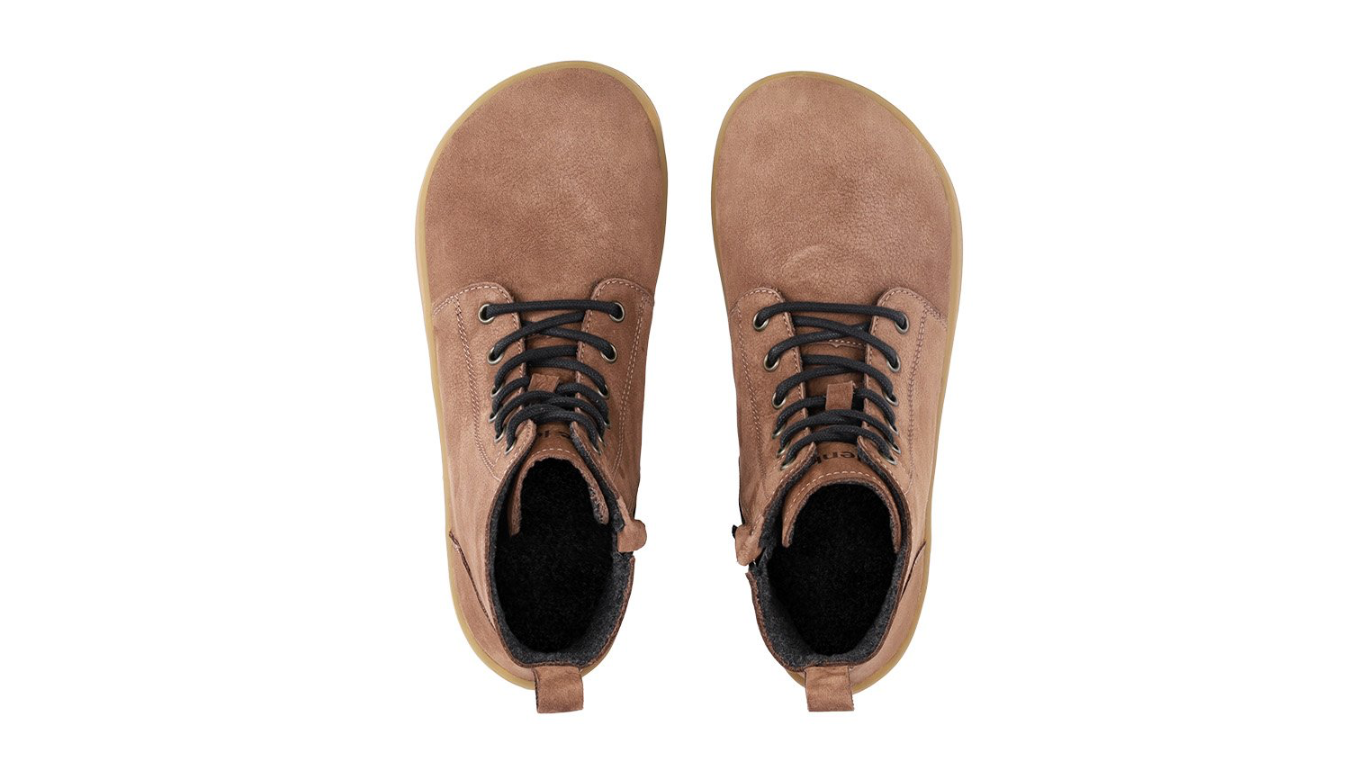 Barfußstiefel für Erwachsene als Paar mit breiter Zehenbox, Schnürung, geschlossener Zehenbox und geschlossener Ferse, Draufsicht.