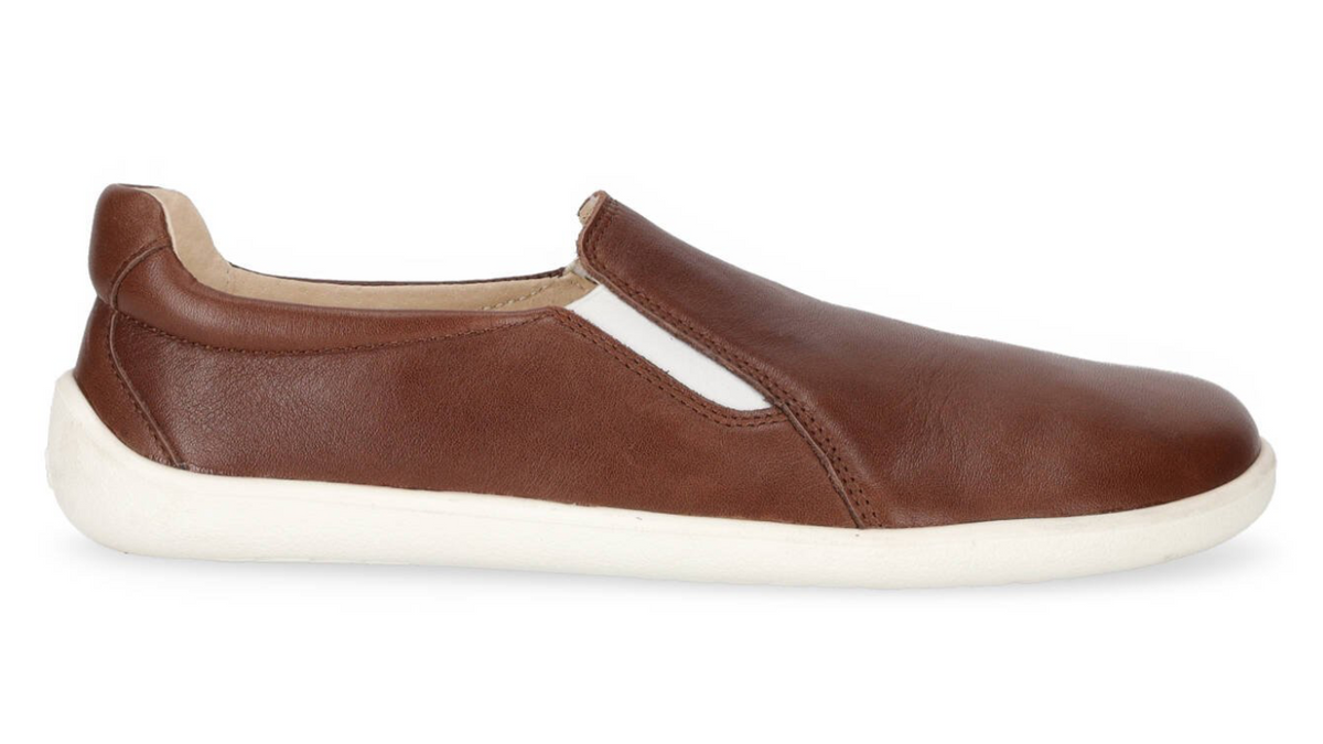 Barfußschuh zum Hineinschlüpfen, breite Zehenbox, flexible Sohle, geschlossener Zehenbereich, geschlossener Fersenbereich, Seitenansicht außen