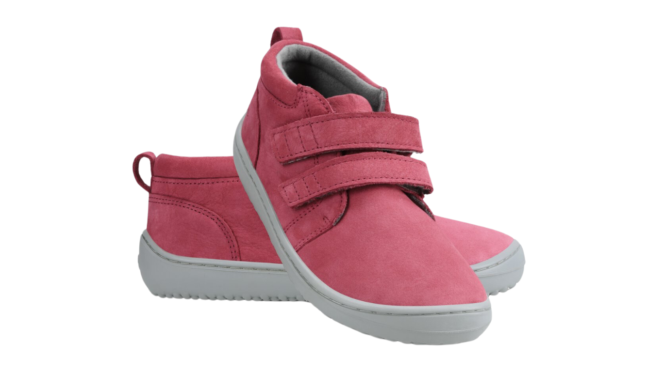 Barfußschuh für Kinder mit zwei Klettverschlüssen und geschlossener Zehenbox, Seitenansicht außen.
