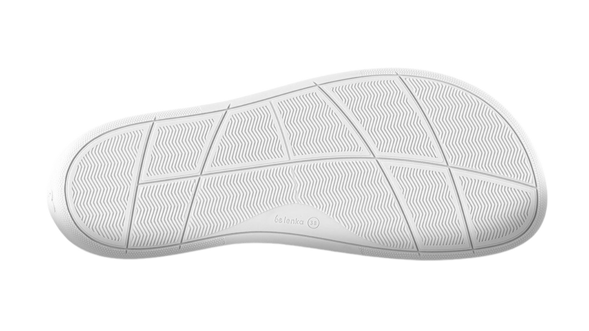 Knöchelhoher Barfußschuh für Erwachsene mit flexibler Sohle und Profil, Ansicht von unten.