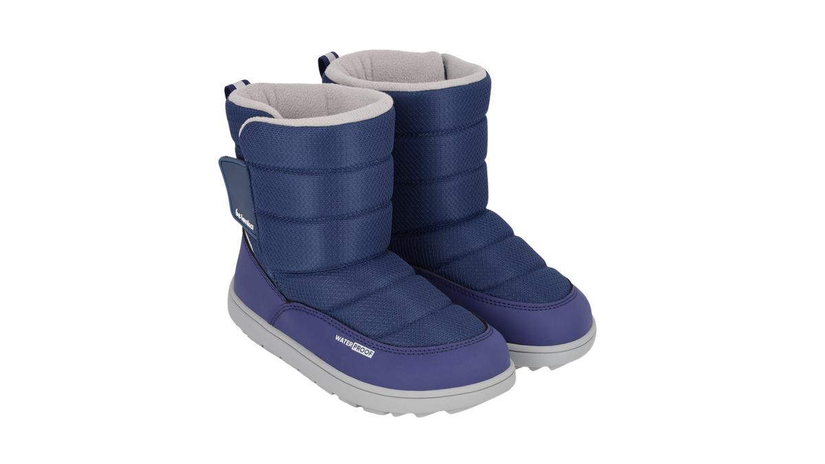 Barfußwinterstiefel als Paar, breite Zehenbox, schräge Vorderansicht