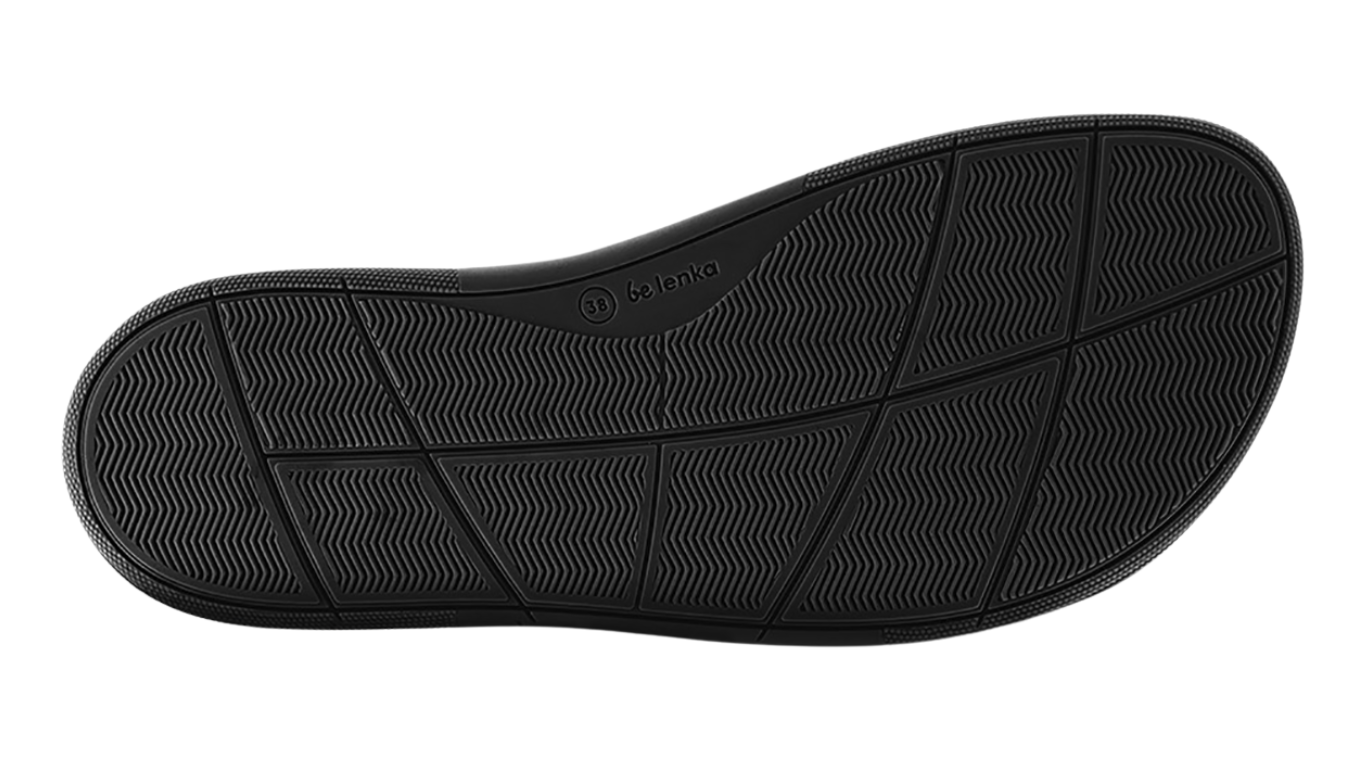 Barfußhalbschuh, Ansicht von unten. Einzelansicht der flachen, flexiblen Sohle mit Profilstruktur.