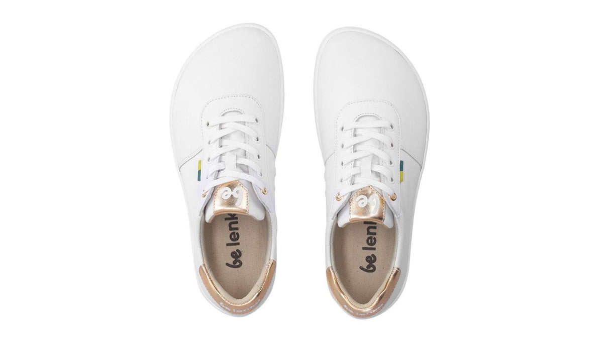 Barfußschuh Sneaker als Paar mit geschlossener Zehenbox, Draufsicht.