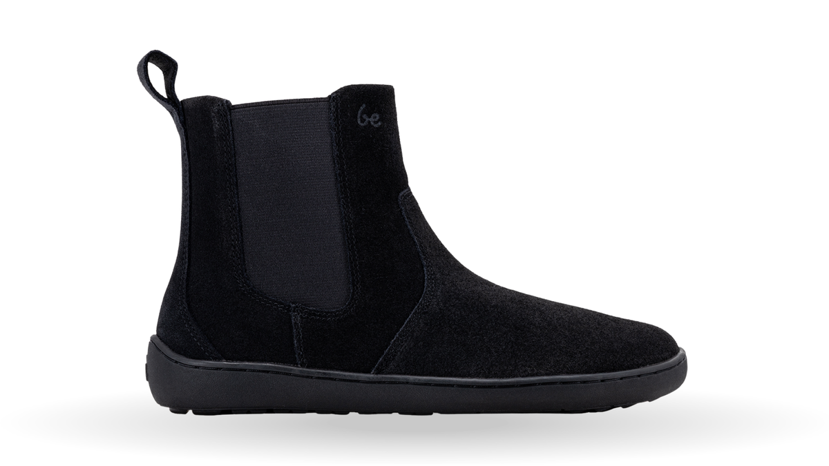 Gefütterter Chelsea-Barfußstiefel für Damen mit Elastikeinsatz, Zugschlaufe und flacher Sohle, Seitenansicht außen