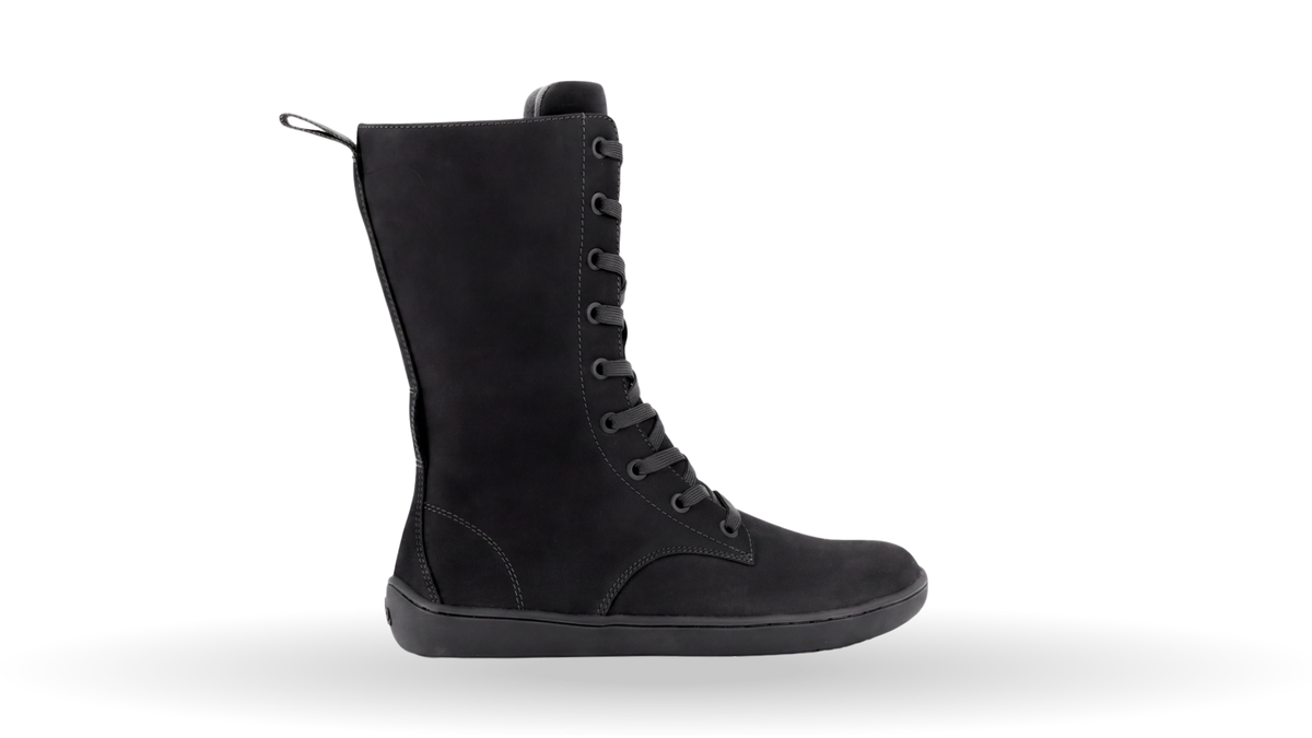 Kniehoher Barfußstiefel für Erwachsene mit Schnürung, Zugschlaufe, geschlossener Zehen- und Fersenpartie, Seitenansicht außen