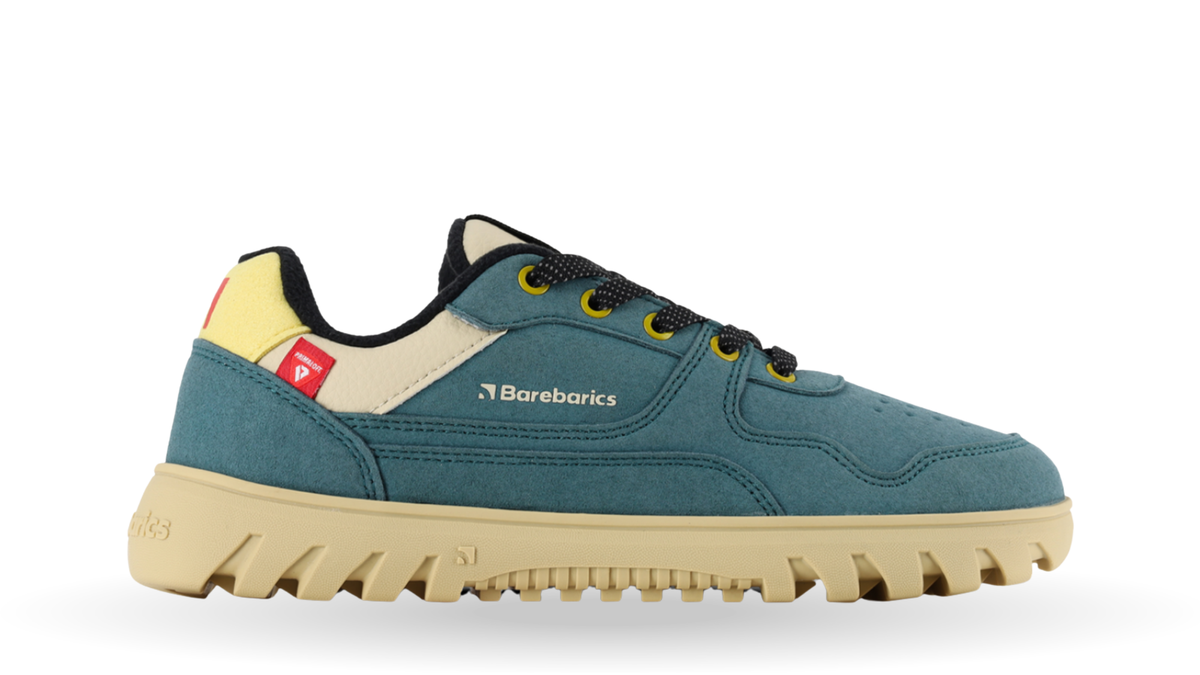 Gefütterter Unisex-Barfußsneaker mit Schnürung, breiter Zehenbox, geschlossenem Fersenbereich und profilierter Sohle, Seitenansicht außen