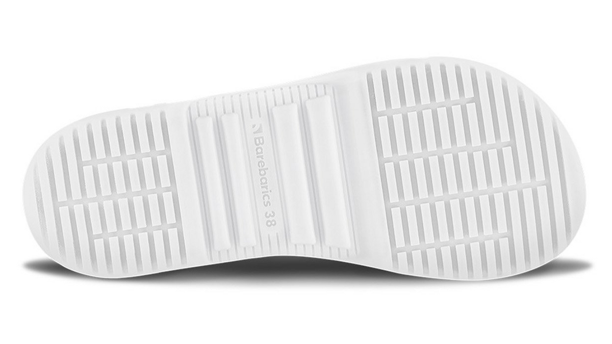 Barfußschuh für Erwachsene mit flacher, flexibler Sohle und durchgehendem Profil, Ansicht von unten.