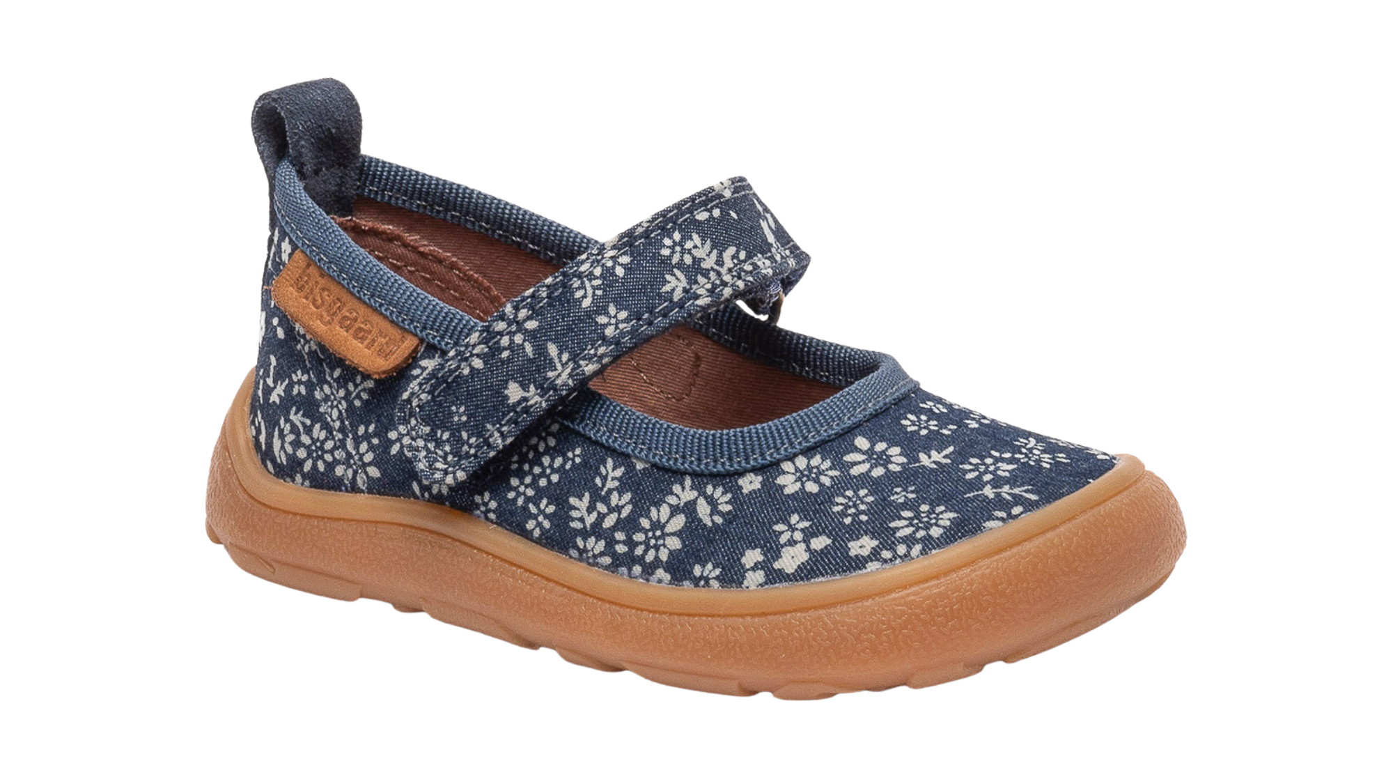 Barfußschuh mit Klettverschluss, breite Zehenbox, flexible Sohle, geschlossener Fersenbereich, niedriger Schaft, schräge Vorderansicht