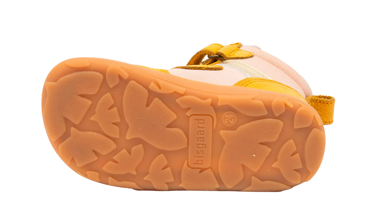 Barfußwinterstiefel für Kinder mit flexibler Sohle und geschlossenen Zehen, Ansicht von unten.