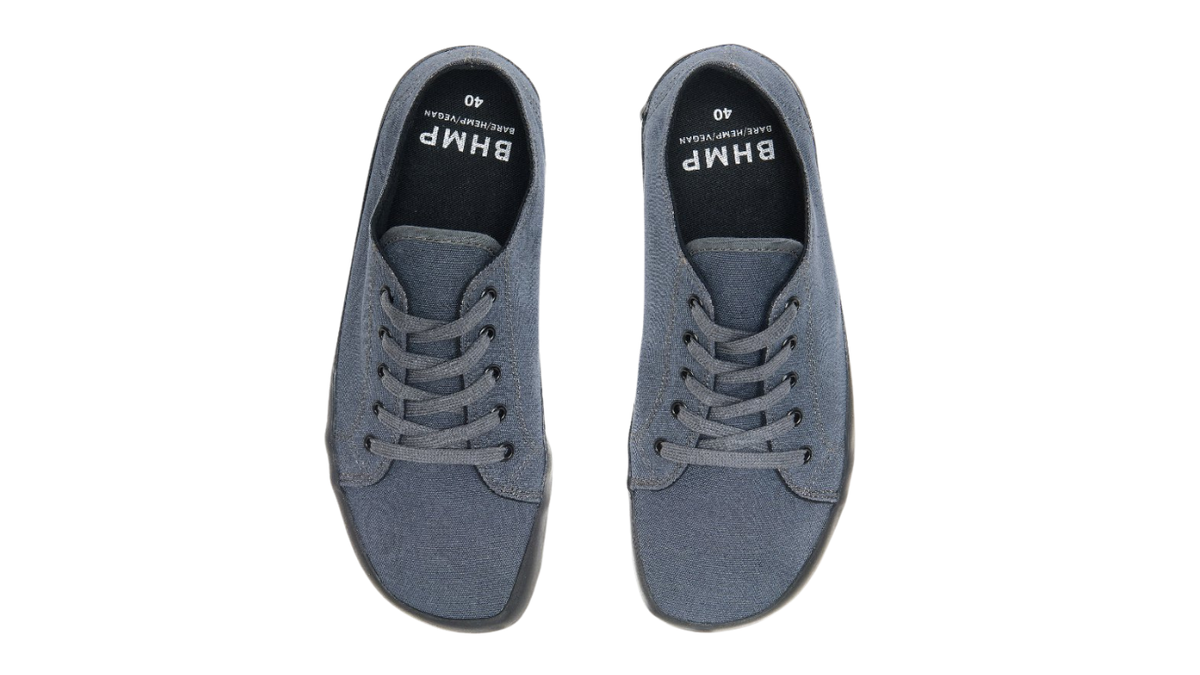 Barfußschuh für Erwachsene mit breiter Zehenbox, Schnürung, geschlossene Zehen, geschlossener Fersenbereich, Draufsicht als Paar