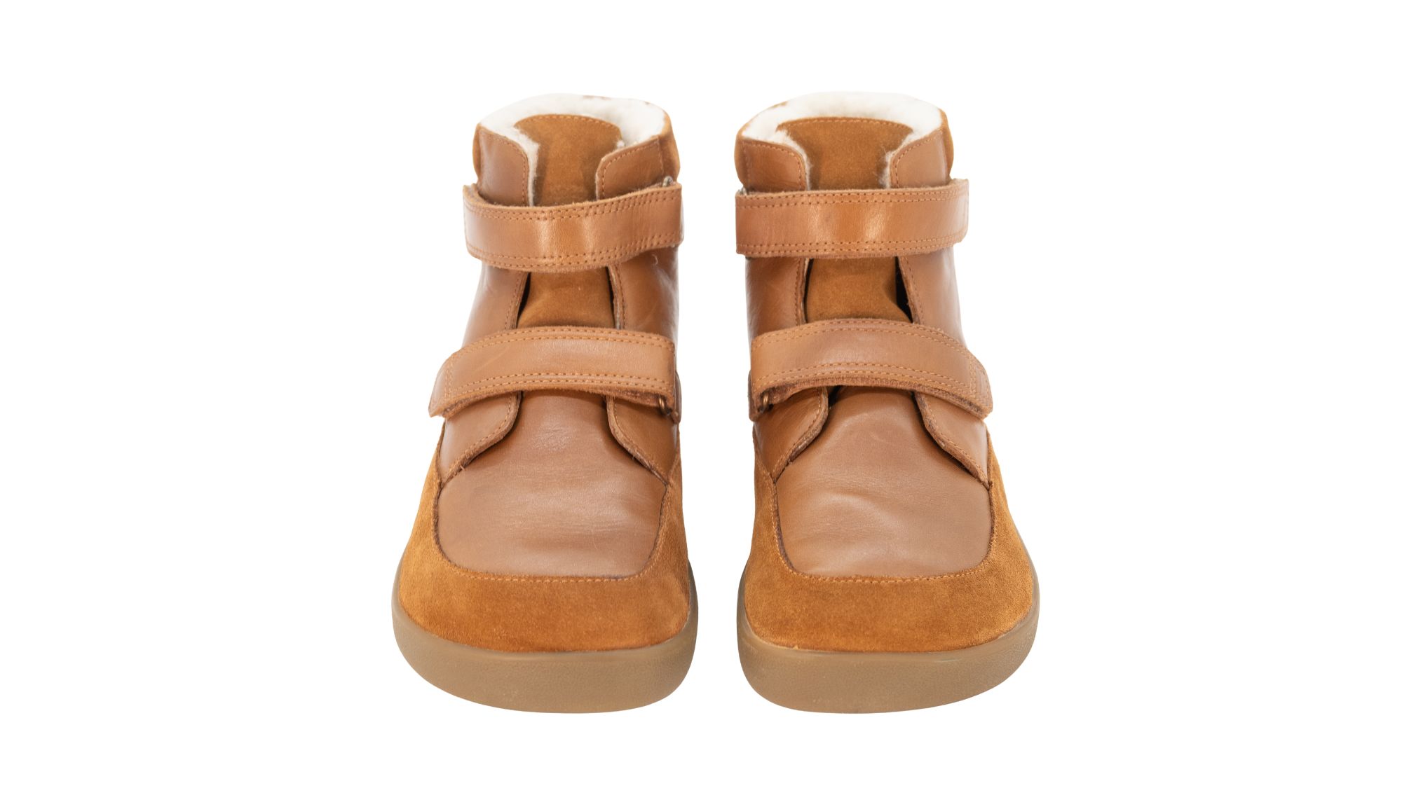 Kinder-Barfußwinterstiefel als Paar mit breiter Zehenbox, geschlossenem Zehenbereich, geschlossener Ferse, hohem Schaft, Klettverschluss, flacher flexibler Sohle, Vorderansicht.
