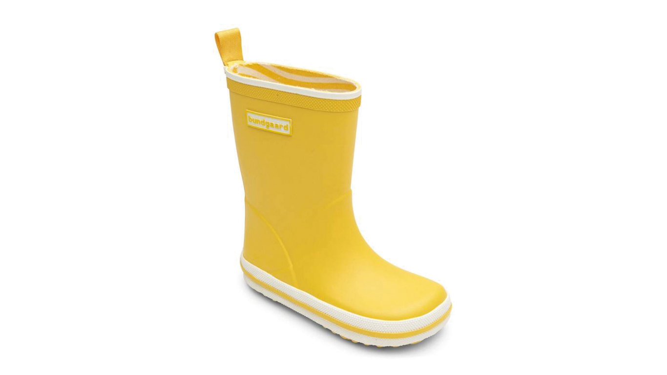 Gummistiefel für Kinder, hoher Schaft, geschlossene Zehen und geschlossener Fersenbereich, profilierte Sohle, Einzelschuh, schräge Vorderansicht