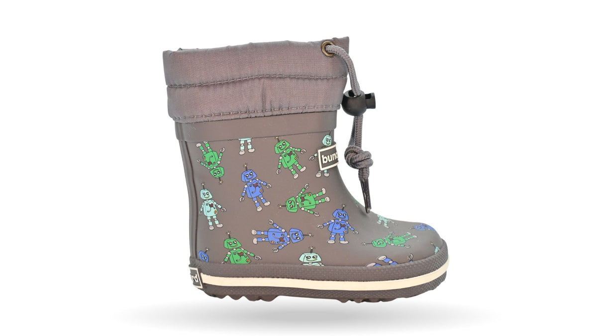 Barfußgummistiefel mit breiter Zehenbox, flexibler Sohle, geschlossenem Schaft mit Kordelzug, geschlossener Fersenbereich, Seitenansicht außen, einzelner Schuh