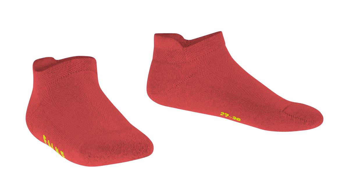 Sneaker-Socken für Kinder, Paaransicht, niedriger Schaft, anatomische Fußform, schräge Vorderansicht