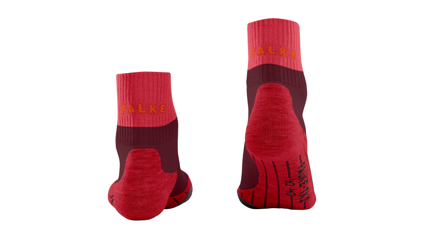 Damen-Wandersocken als Paar mit niedrigem Schaft, Rückansicht.