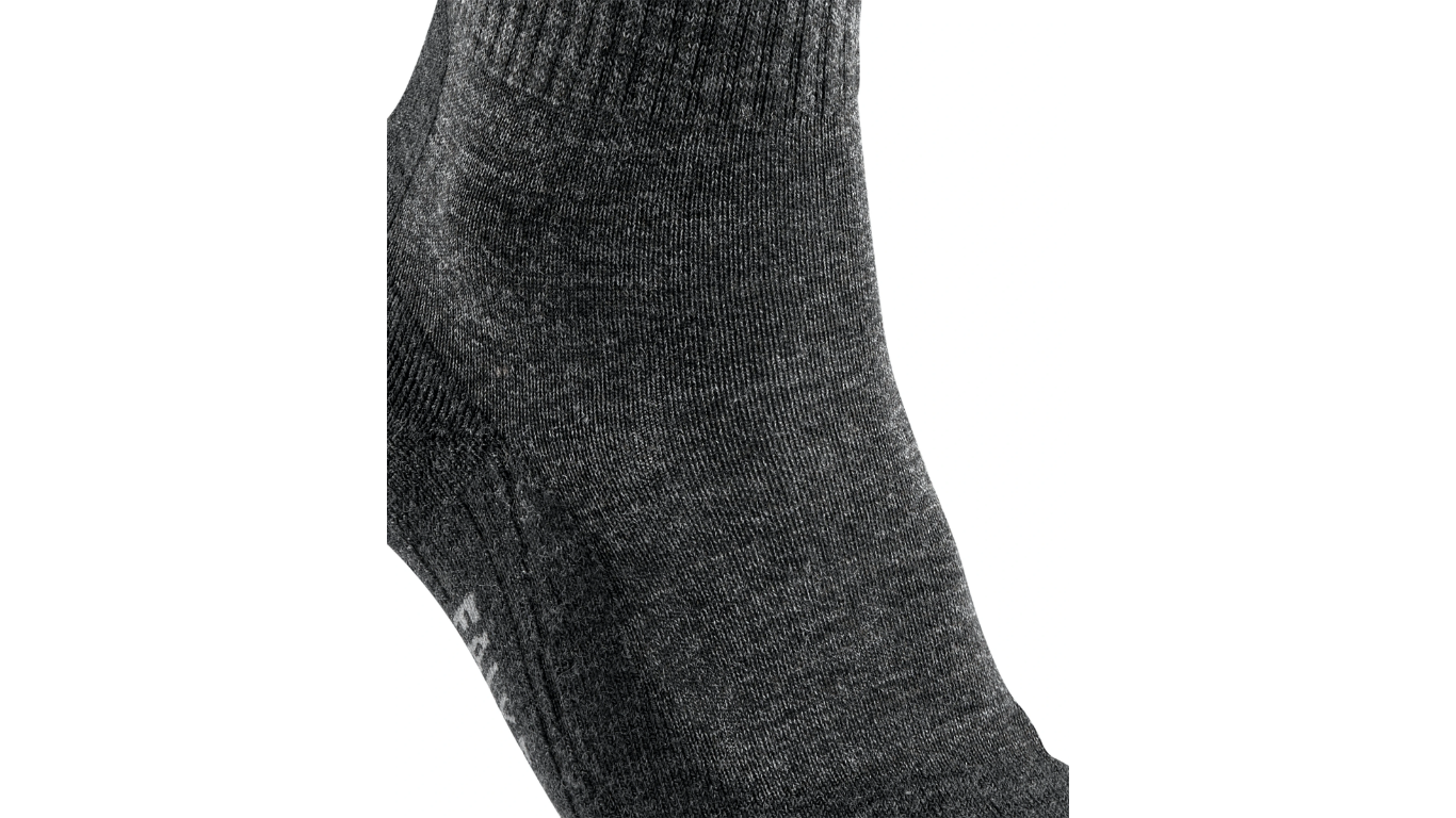Socke mit mittelhohem Schaft, geschlossener Zehenpartie und geschlossenem Fersenbereich, Detailansicht.