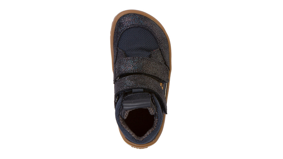 Barfußschuh mit zwei Klettverschlüssen, geschlossene Zehen und geschlossener Fersenbereich, Draufsicht