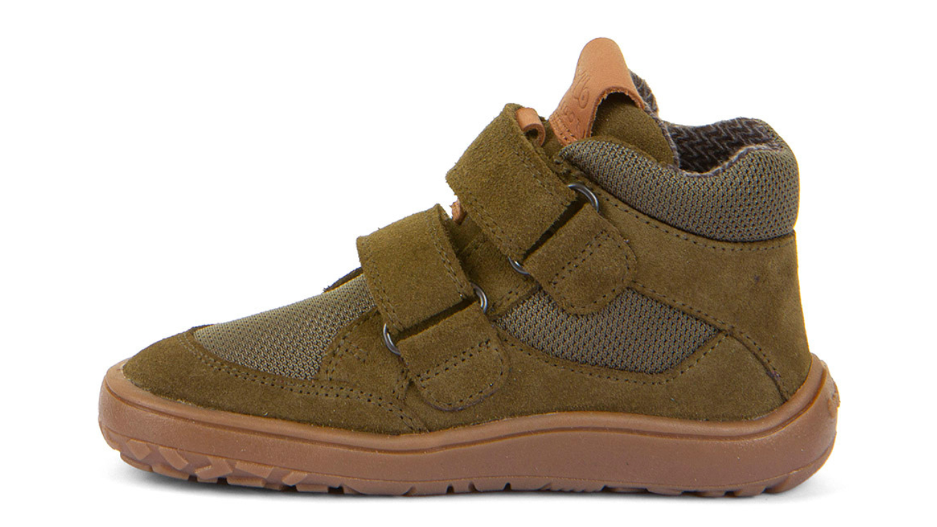 Barfußschuh mit zwei Klettverschlüssen, geschlossene Zehen und geschlossener Fersenbereich, Seitenansicht innen