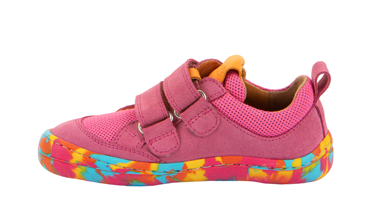Barfußschuh für Kinder mit zwei Klettverschlüssen, geschlossene Zehen und geschlossener Fersenbereich, Seitenansicht innen, einzelner Schuh