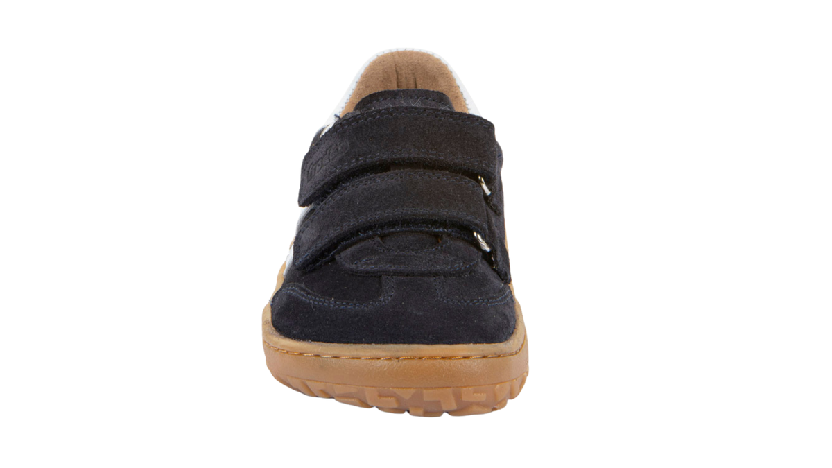 Barfußschuh für Kinder, geschlossene Zehen und geschlossener Fersenbereich, zwei Klettverschlüsse, flexible Sohle, Einzelschuh, Vorderansicht