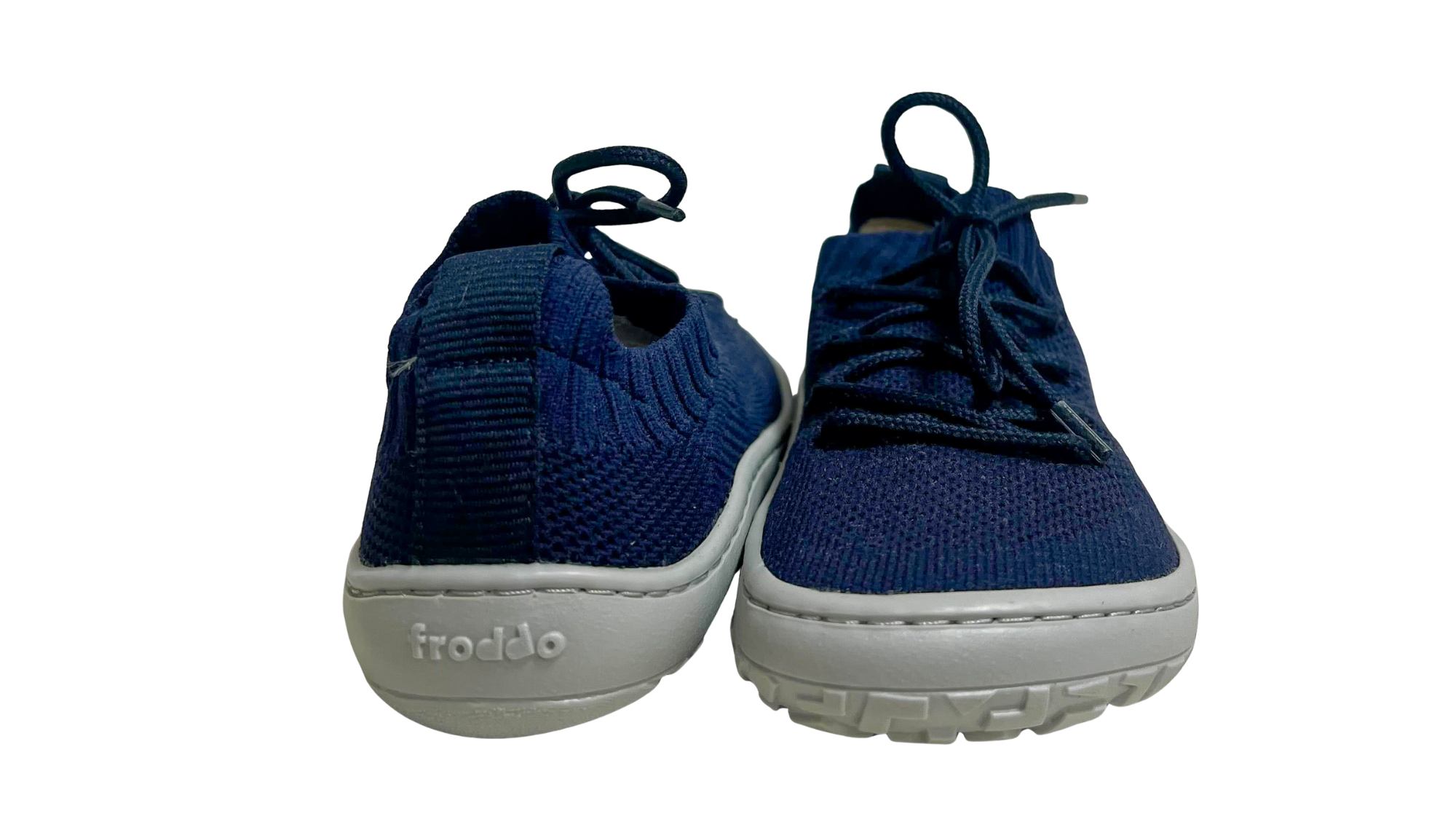 Barfußschuhe mit Schnürung, geschlossene Zehen und geschlossener Fersenbereich, Vorderansicht, Paar