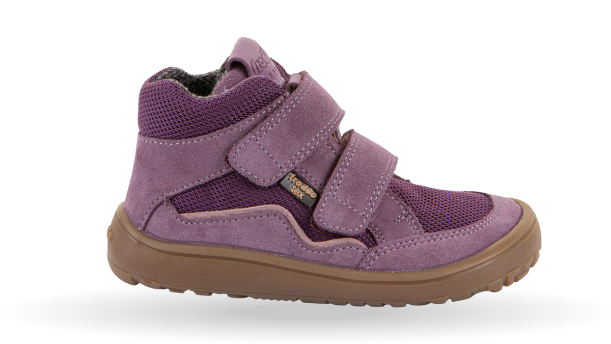 Kinder-Barfußschuh mit breiter Zehenbox, zwei Klettverschlüssen und geschlossenen Zehen, Seitenansicht außen