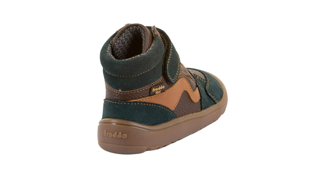 Kinder-Barfußstiefel mit Klettverschlüssen, geschlossener Ferse und hochgezogener Sohle, Rückansicht