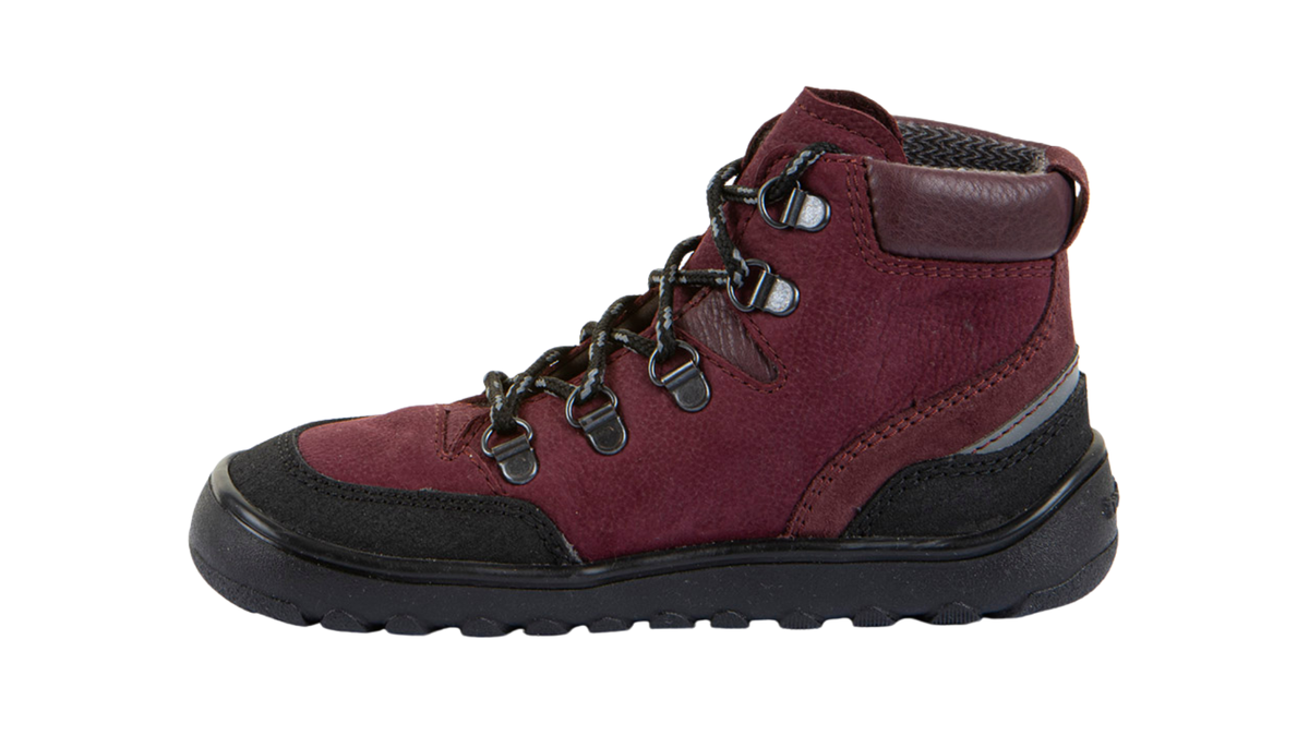 Barfußstiefel mit breiter Zehenbox, Schnürung und Zehenschutz, Seitenansicht innen