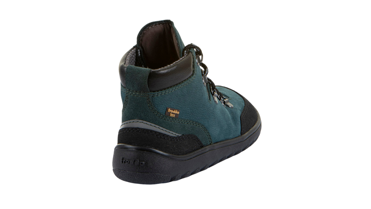 Barfußstiefel mit Schnürung, hochgezogener Sohle und verstärktem Fersenbereich, Rückansicht