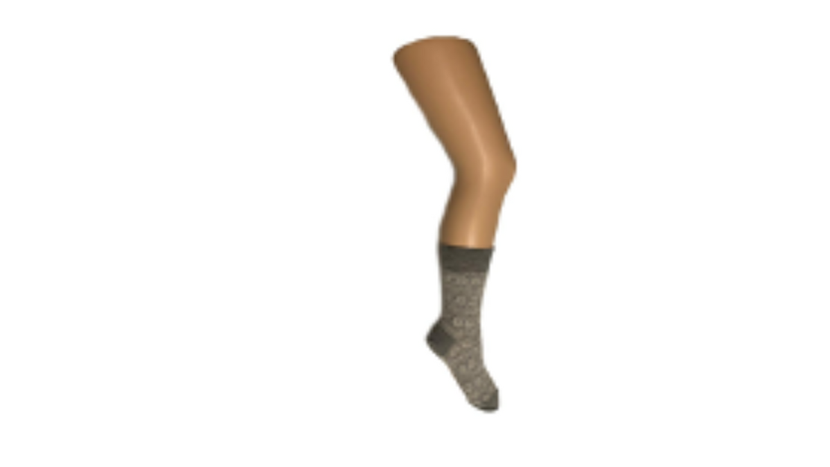 Socken ohne separate Zehen, wadenhoher Schaft, elastischer Bund, gemustertes Schaftteil, verstärkter Fersen- und Zehenbereich, Seitenansicht am Fuß getragen