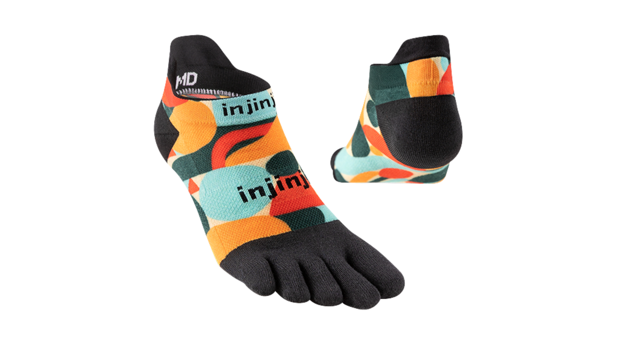 Zehensocken als Paar mit getrennten Zehen, knöchelhoch, schräge Vorderansicht