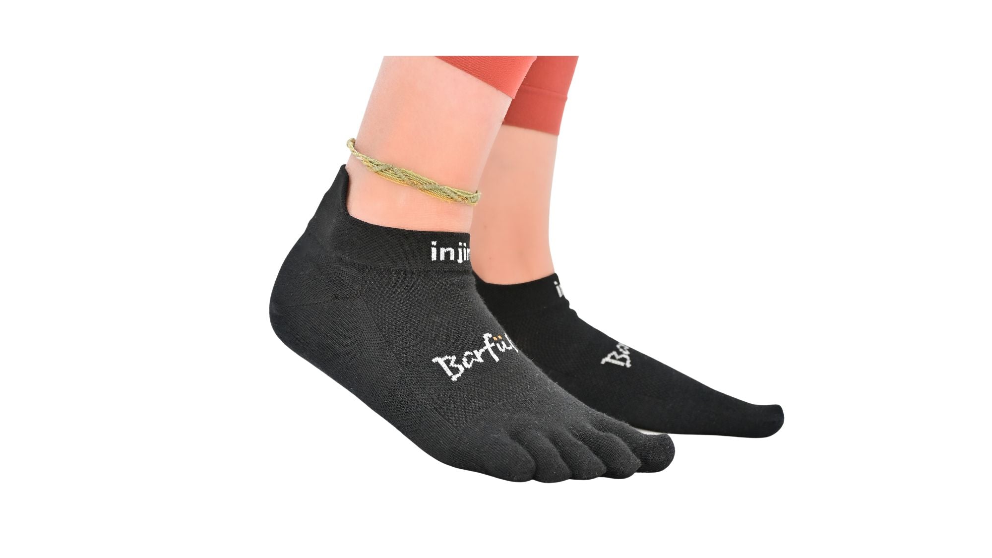 Zehensocken für Erwachsene mit getrennten Zehen und kurzem Schaft, als Paar getragen, Vorderansicht