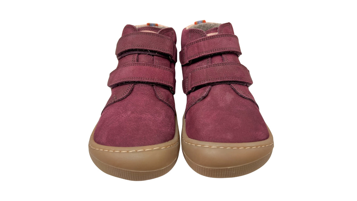Kinder-Barfußschuh als Paar mit breiter Zehenbox, geschlossenem Zehenbereich, geschlossener Ferse, Klettverschluss, flacher flexibler Sohle, Draufsicht.