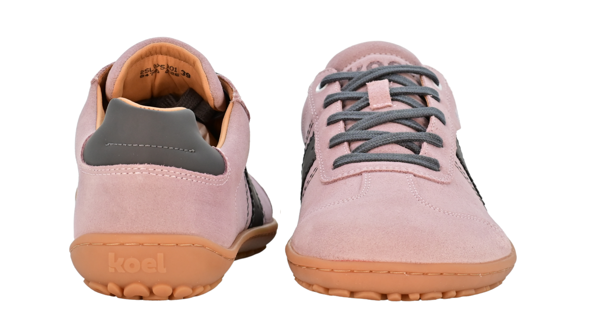 Barfußschuh für Erwachsene, geschlossene Zehenpartie, geschlossener Fersenbereich, Schnürung, seitlicher Streifen mit Perforation, flache Sohle, Vorder- und Rückansicht, Paar