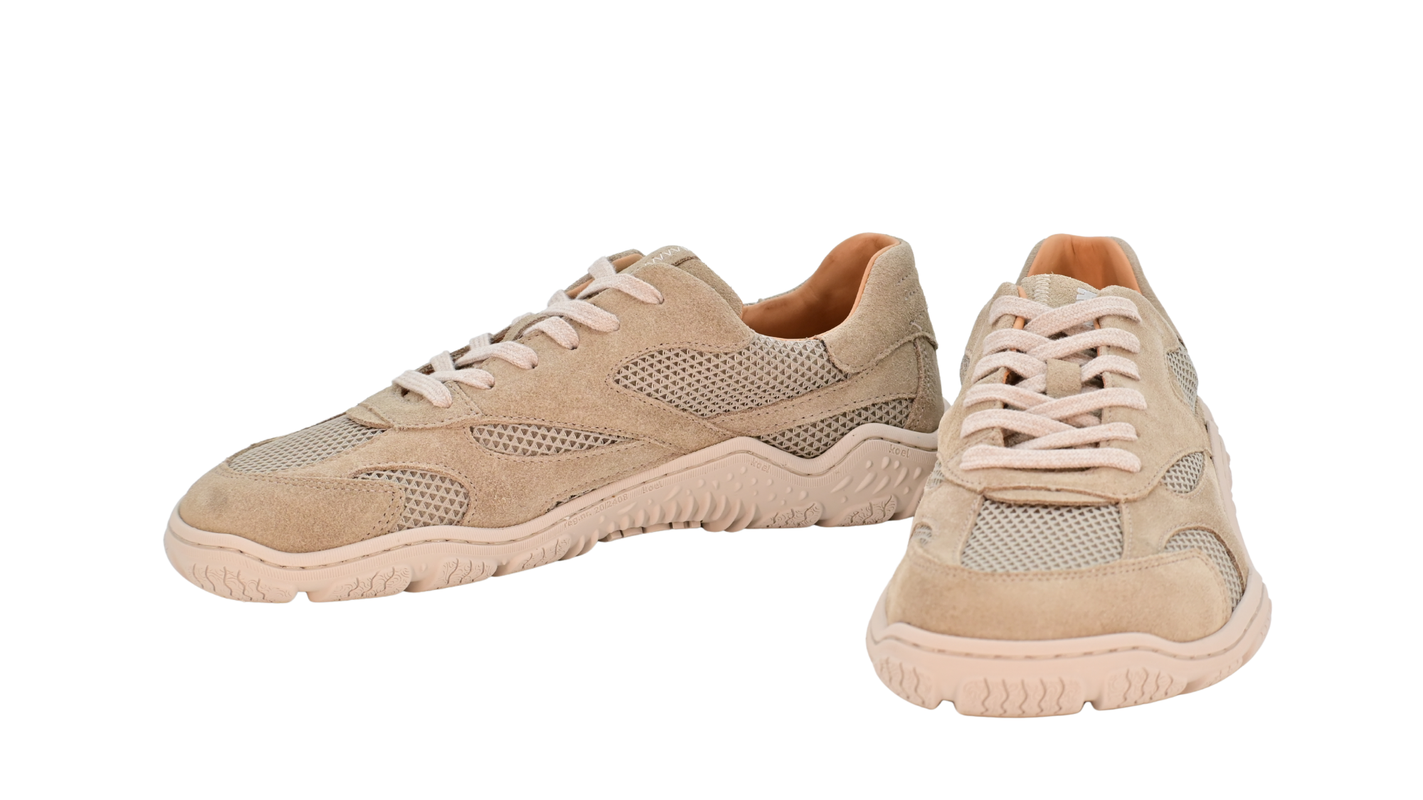 Barfußschuh für Erwachsene, geschlossene Zehenpartie, geschlossener Fersenbereich, Schnürung, textile Einsätze im Seitenbereich, profilierte Sohle, Seitenansicht und Vorderansicht als Paar