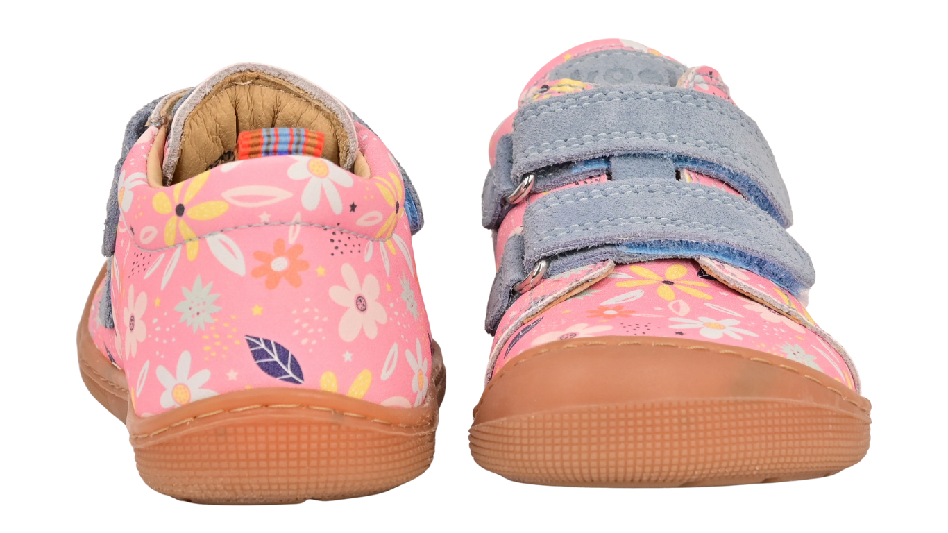 Barfußschuh für Kinder mit zwei Klettverschlüssen als Paar, Rückansicht und Vorderansicht