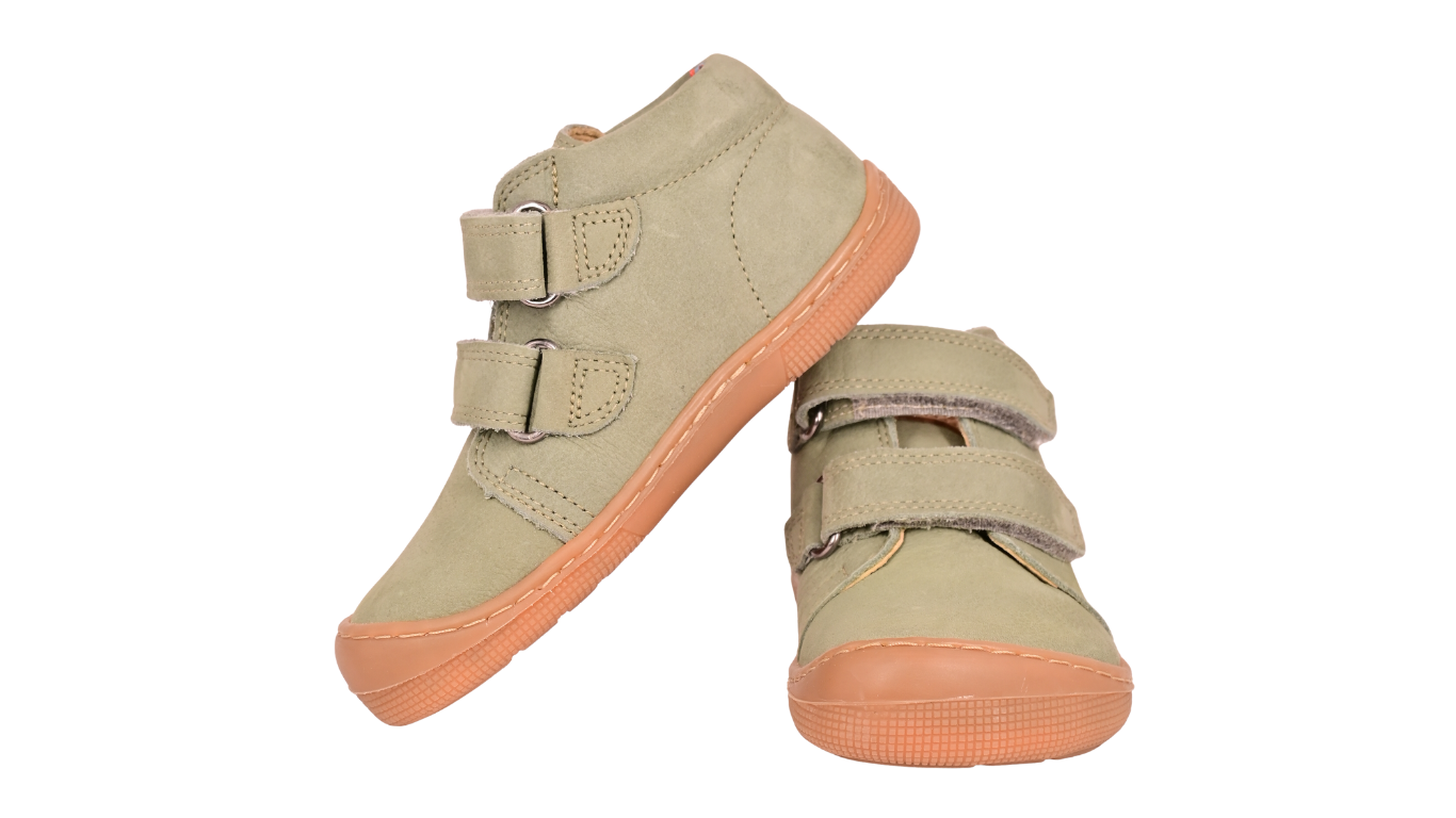 Barfußschuh für Kinder, knöchelhoch, geschlossene Zehen und geschlossener Fersenbereich, Doppelklettverschluss, flexible Sohle, Vorder- und Seitenansicht als Paar
