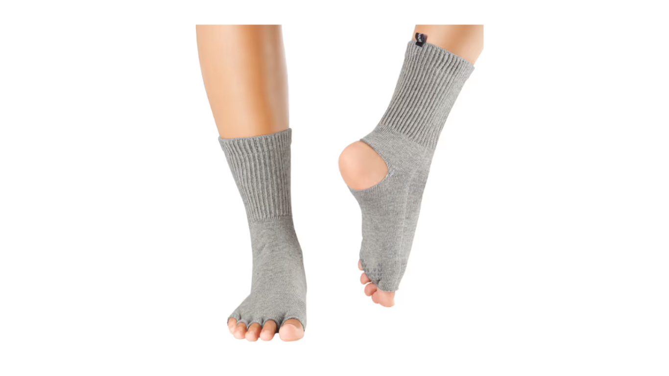 Zehensocken, offene Zehen, offene Ferse, knöchelhoher Schaft, elastischer Bund, Paaransicht, schräge Vorderansicht