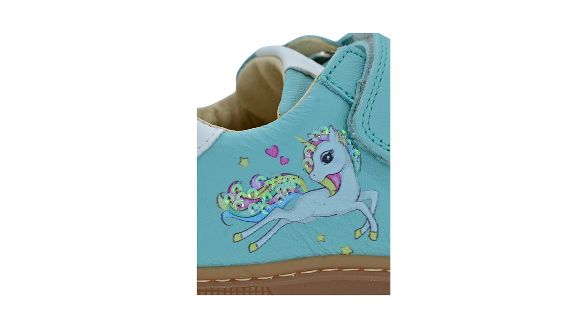 Kinder-Barfußschuh mit Einhornmotiv, Detailansicht.
