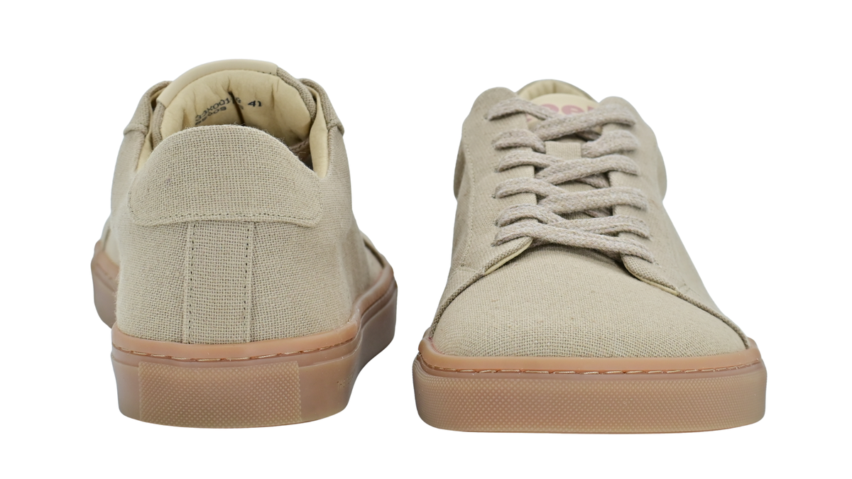 Barfußschuh für Erwachsene, geschlossene Zehenpartie, geschlossener Fersenbereich, Schnürung, textile Oberfläche, flache Sohle, Rück- und Vorderansicht als Paar