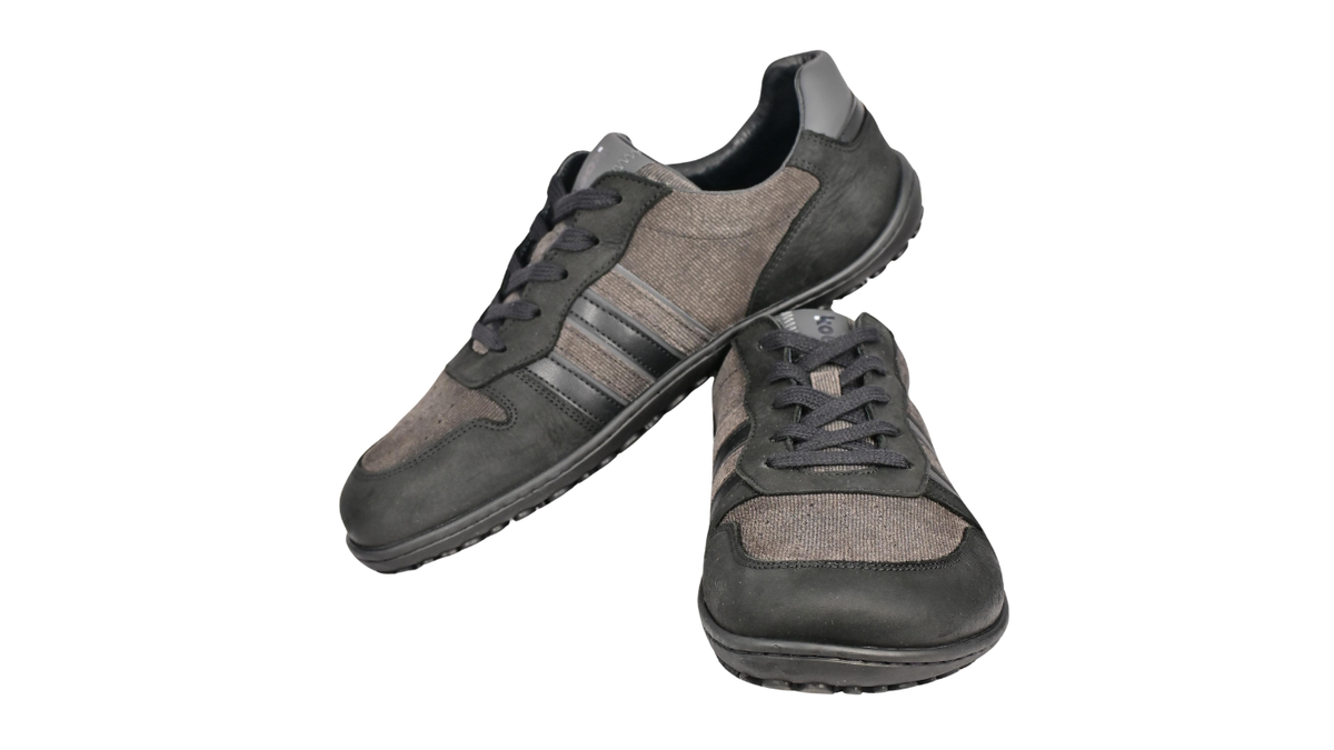 Barfußschuh für Erwachsene mit Schnürung als Paar, Draufsicht und Seitenansicht