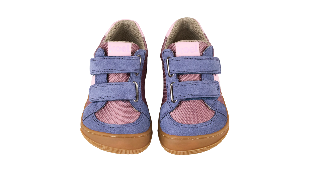 Barfußschuh für Kinder, geschlossene Zehen und geschlossener Fersenbereich, Doppelklettverschluss, flexible Sohle, Vorderansicht als Paar