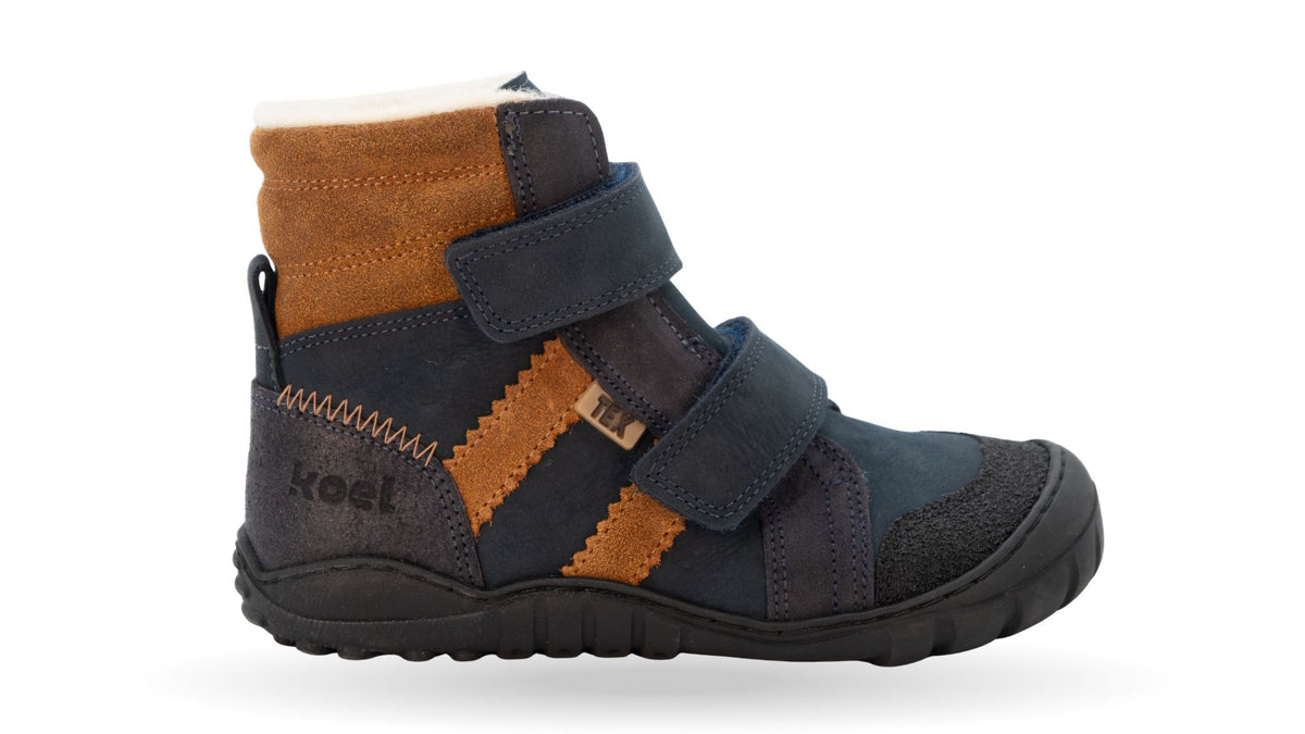 Koel Milo 3.0 Hydro WP, wasserdichter Leder-Kinderstiefel mit zwei Klettverschlüssen und robuster Profilsohle, Seitenansicht außen