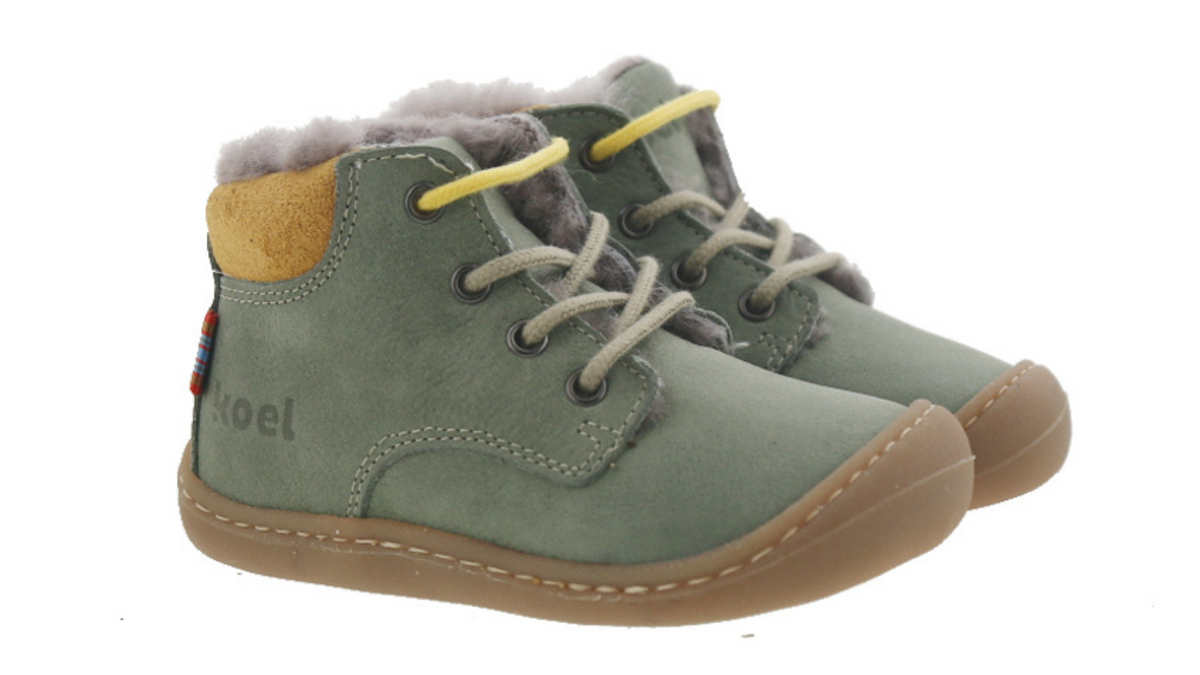 Koel4Kids-BILL-Bio-Lambswool-schmal-2023-06W004-129-360-olive